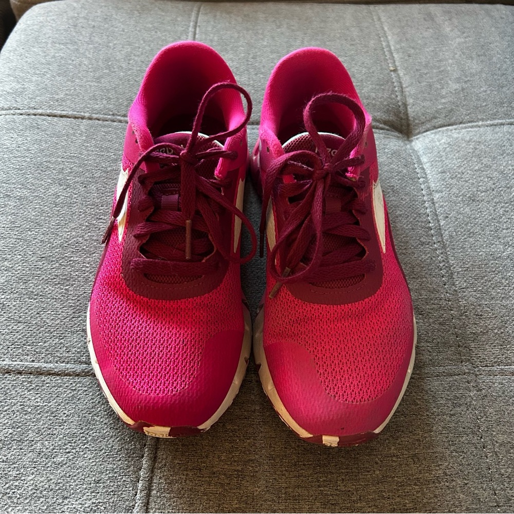 Reebok Zig Dynamica Pink Sneakers Kid’s Size 4